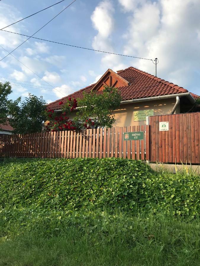 Borostyan Vendeghaz Villa Verpelet ภายนอก รูปภาพ